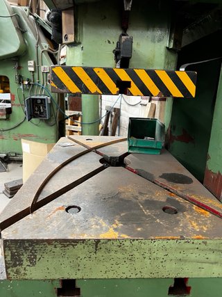 Prensa hidráulica industrial