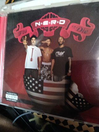 CD N.E.R.D. - Fly or Die