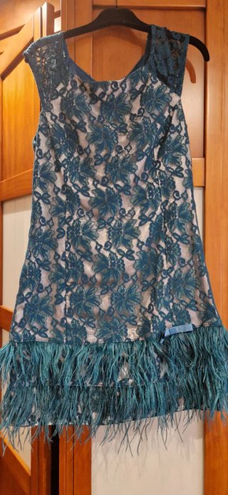 Vestido fiesta encaje verde y forro raso plata