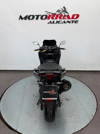 Yamaha TMAX 560 Tech MAX