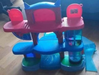 Muñeca Disney grande y casa  con accesorios