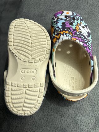Crocs Niña Talla C10 Mariposa Multicolor