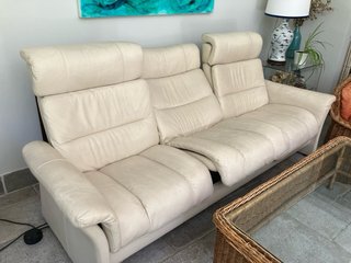 Divano Stressless 3 posti in pelle beige