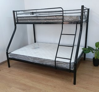 ¨Litera Matrimonio + 2 Colchones Negra