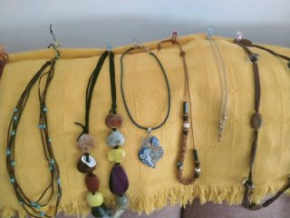 Lote Bisutería Collares Varios