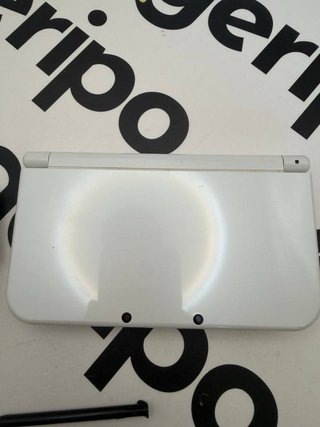 Nintendo 3DS XL Bianco con caricatore