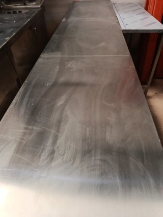 MESA ACERO INOX CON TARA 58X3MX85 MIRA MI PERFIL