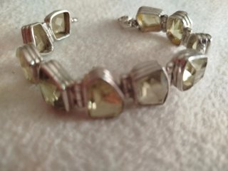 Pulsera de plata con  cuarzo limón.