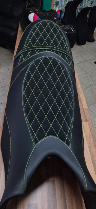 Tapizado asiento moto