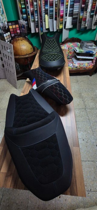 Tapizado asiento moto