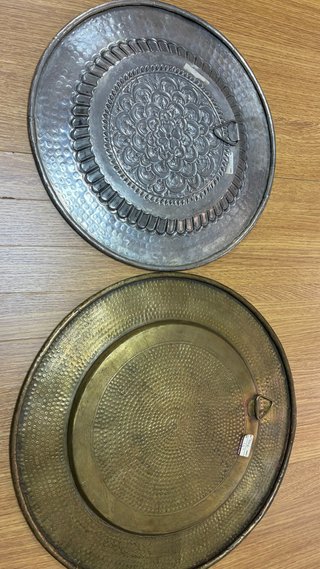 Platos decorativos metálicos (2 unidades)