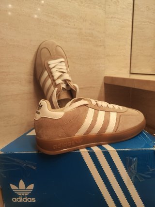 Zapatillas Adidas Gazelle Beige Talla 39-40