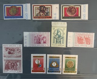 Francobolli Vaticano 1975-1976