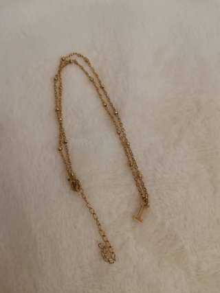 Collar con letra I acero inoxidable dorado