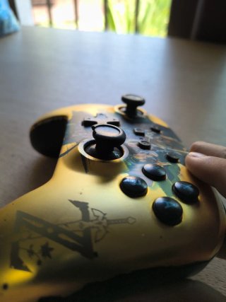 Mando Nintendo Switch Zelda Dorado