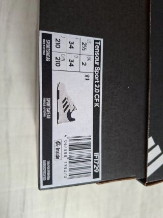 Zapatillas Adidas de cuero blancas y verdes