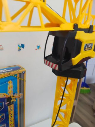 Grúa de juguete con mando 100cm