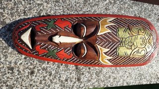 Artefacto com motivos africanos para casa