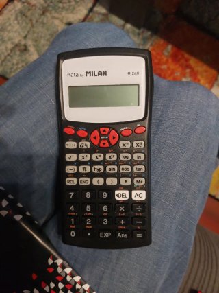 Calculadora Milan M 240