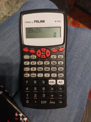 Calculadora Milan M 240