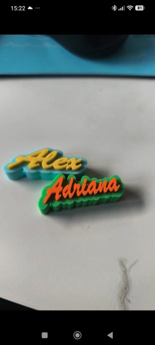 Tappi e decorazioni personalizzabili per penne