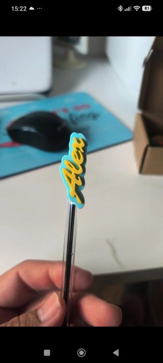 Tappi e decorazioni personalizzabili per penne