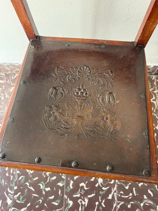 Silla antigua madera