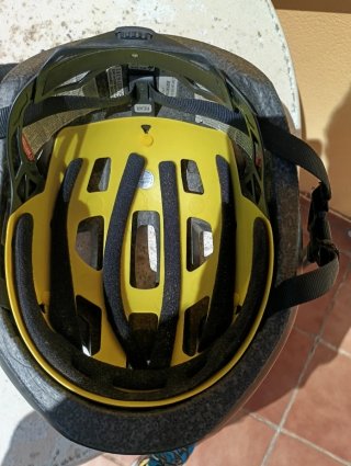 2 Cascos Ciclismo: Specialized y Kass