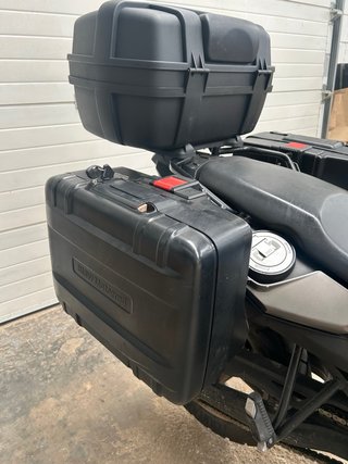 Maletas BMW F700GS Negras con soporte y barras