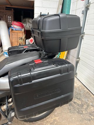 Maletas BMW F700GS Negras con soporte y barras
