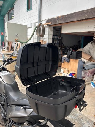 Maletas BMW F700GS Negras con soporte y barras