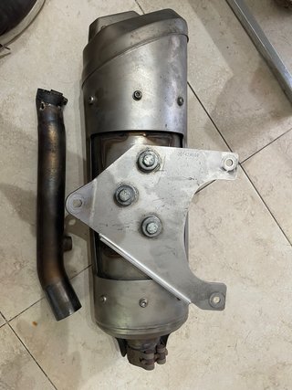 Escape LeoVince GranTurismo  Para Suzuki 400cc
