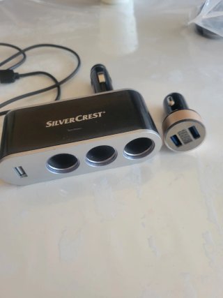 Pack Accesorios Coche: Cargador USB y Soporte