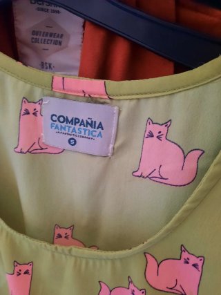 Ropa variada de 3 q 5 euros