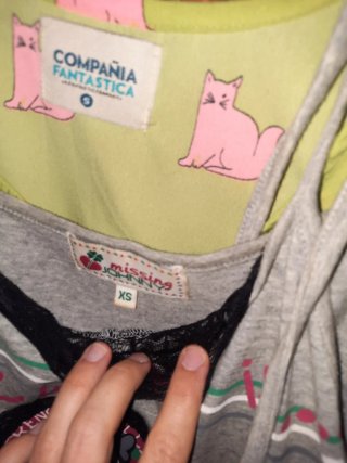 Ropa variada de 3 q 5 euros