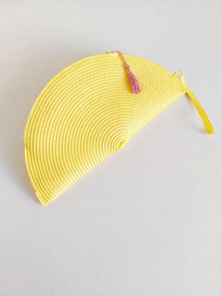 Bolso de fiesta amarillo con detalle rosa