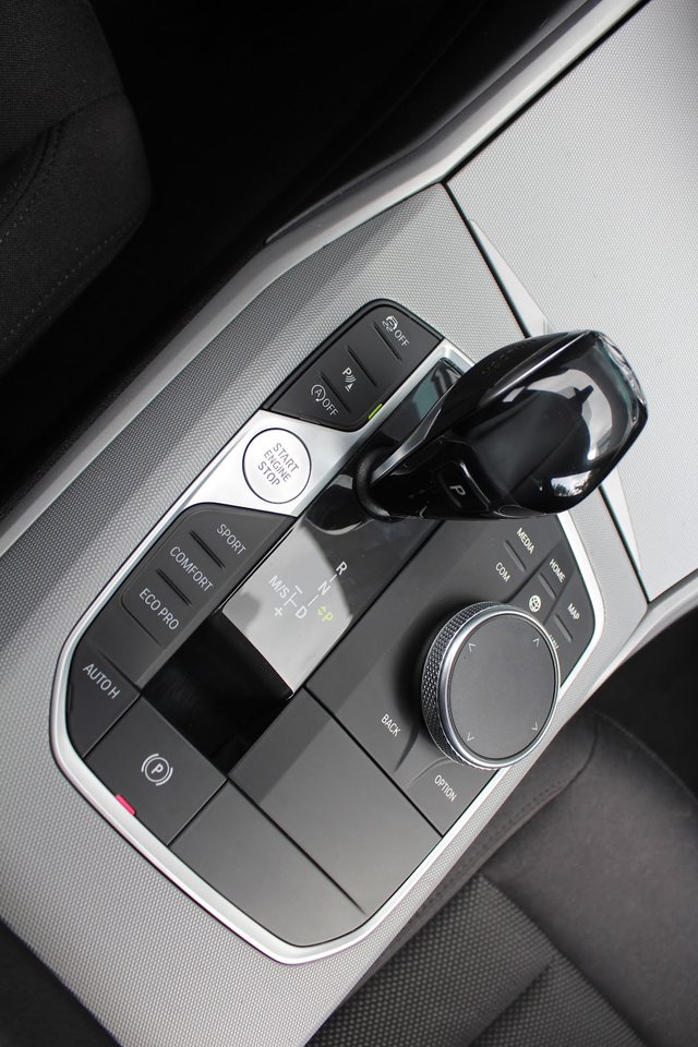 BMW SERIE 3 2.0 D 136 (2020)