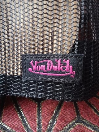 Gorra Von Dutch Negra Corazón Rojo Talla única