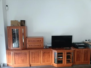 Mueble modular salón madera y cristal
