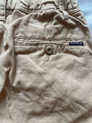 Bermudas Quiksilver Color Camel