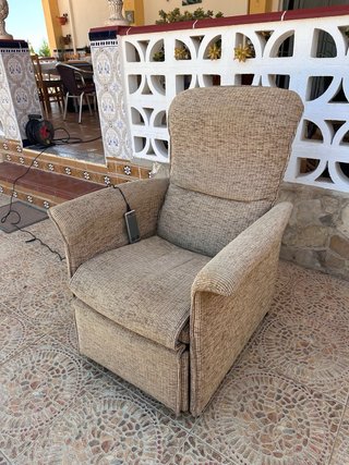 Sofá reclinable eléctrico beige/marrón