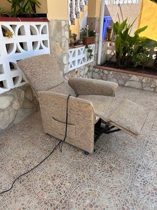 Sofá reclinable eléctrico beige/marrón