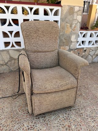 Sofá reclinable eléctrico beige/marrón