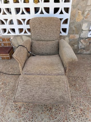 Sofá reclinable eléctrico beige/marrón
