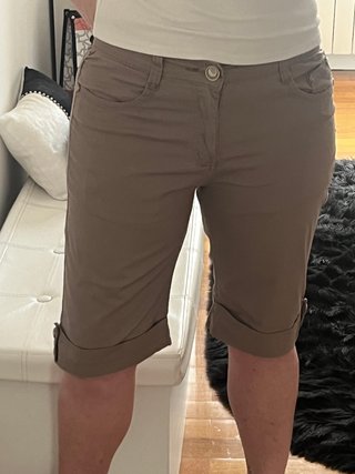 Pantalón pirata marrón con lentejuelas atrás nuevo