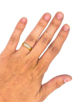 049-01-00146 Anillo Oro 18K Combinado con Diamante