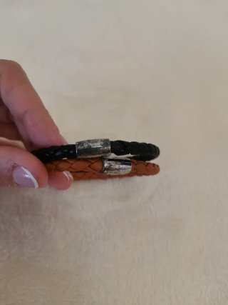 Pulseras de cuero con cierre magnético