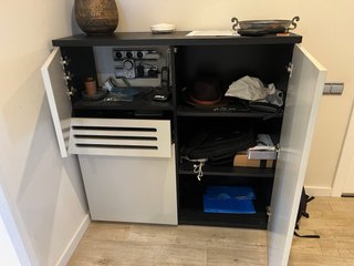 Mueble de madera con cajón para router, como nuevo