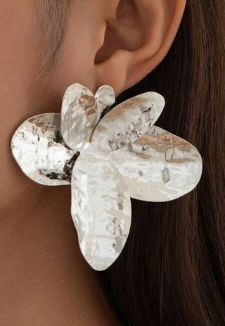 Pendientes flor plateados