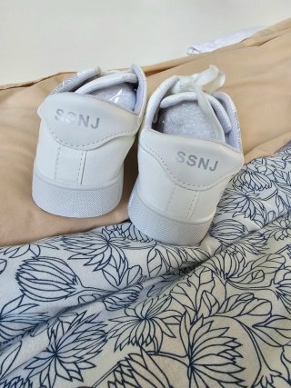 Zapatillas deportivas blancas